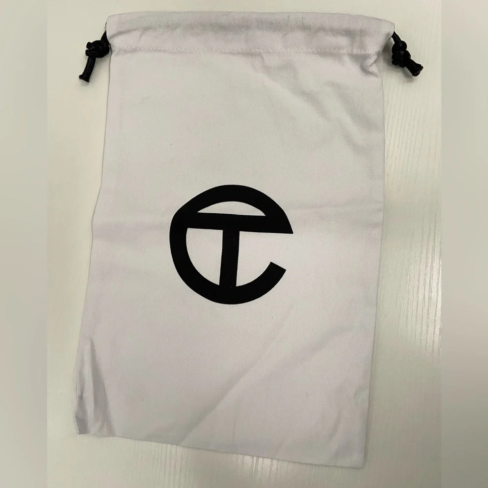 NEW Telfar Medium/ Large White Dust Bag with original packaging‎ with Black Logo